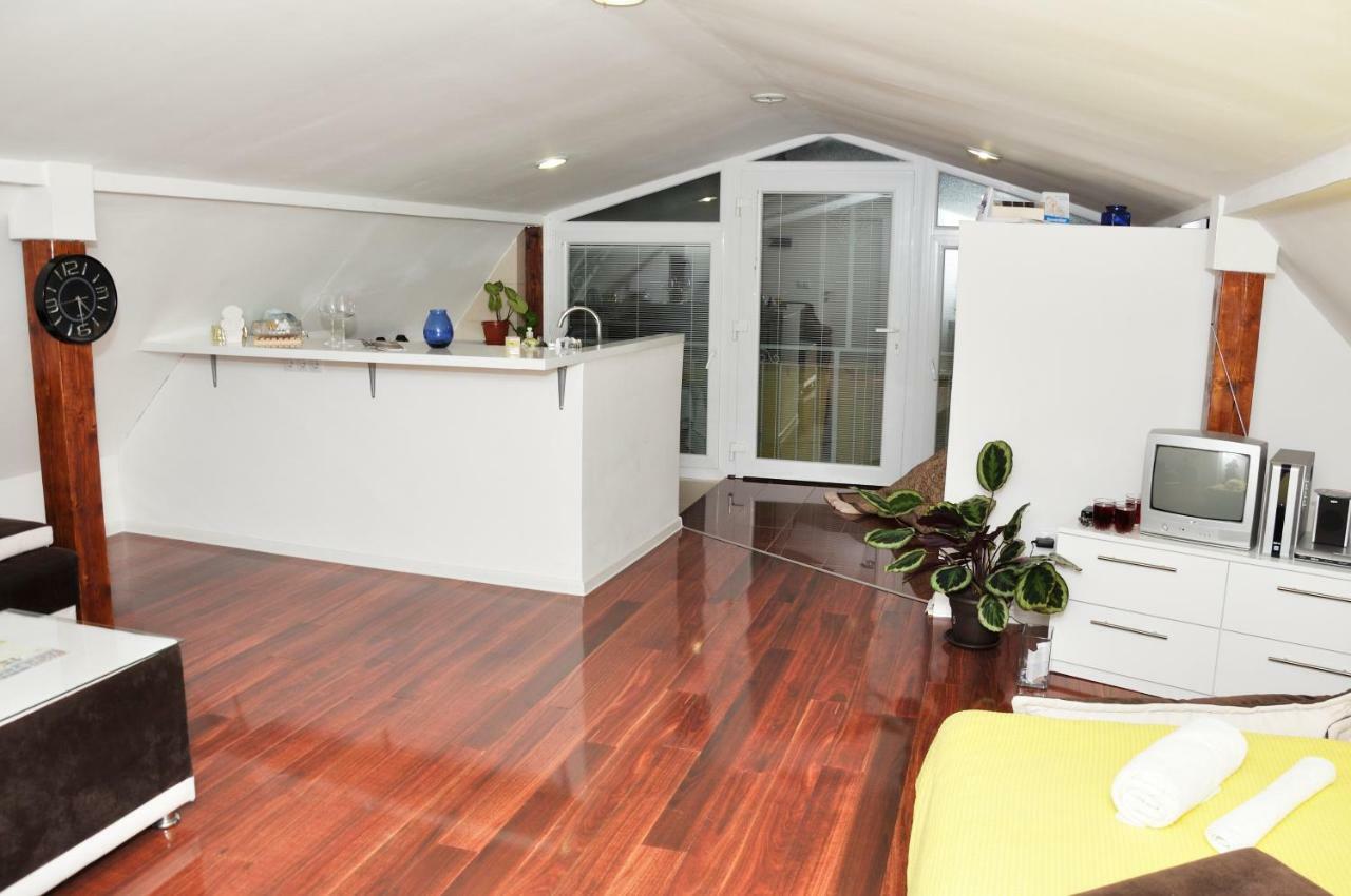 Apartment Studio Grcic Сараево Экстерьер фото